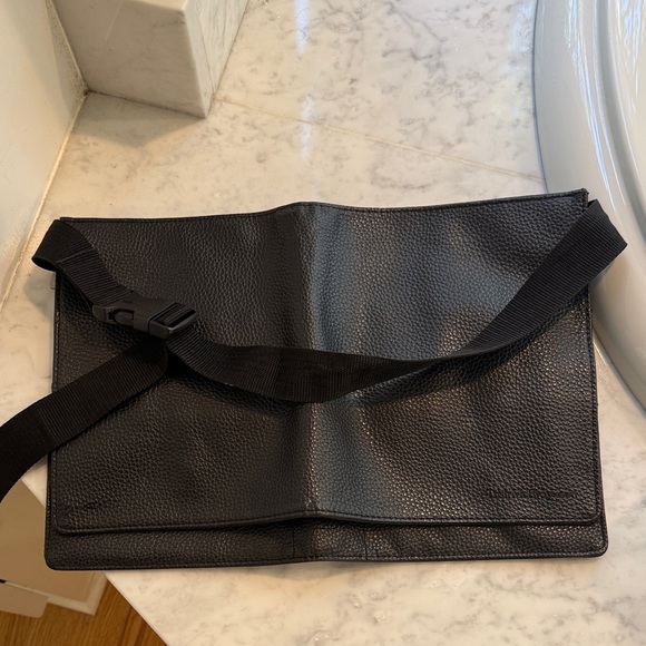 TRISH MCEVOY BEAUTY Professional Makeup Artist Tool Brush Belt - Picture 1 of 8